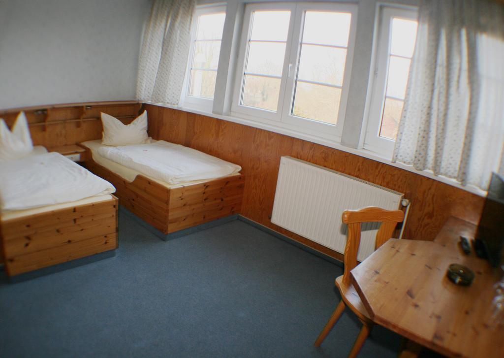 Landgasthof Zur Krummen Linde Hotel Stolpe  Quarto foto